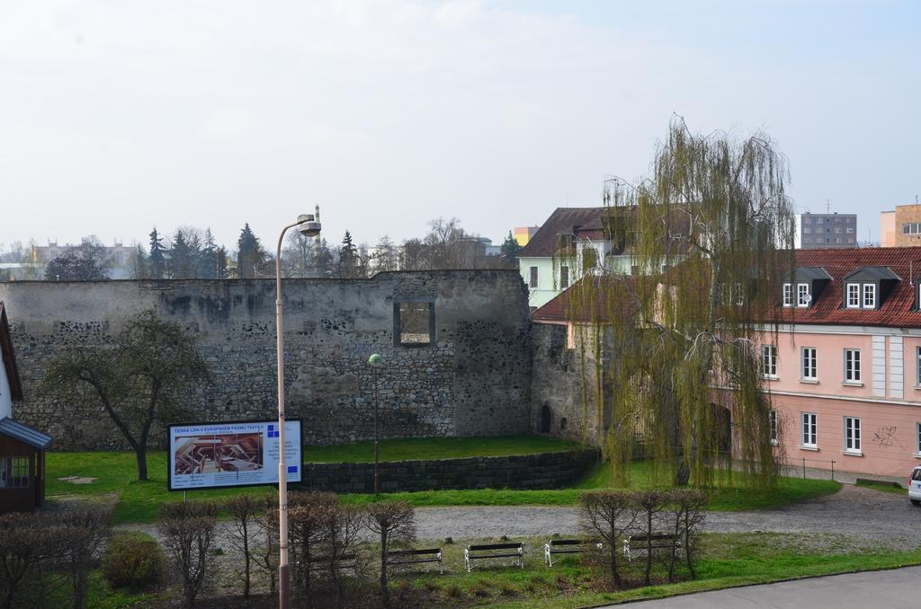 Guesthouse Zlaty Hrozen Ceska Lipa Exterior photo